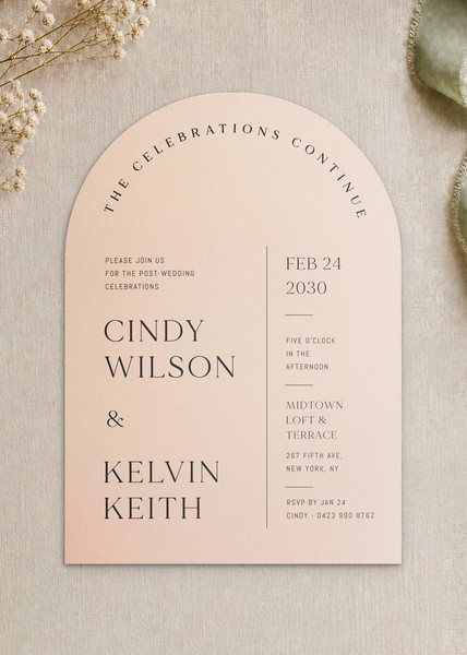 Minimalisme wedding invitation design from Paperlust.